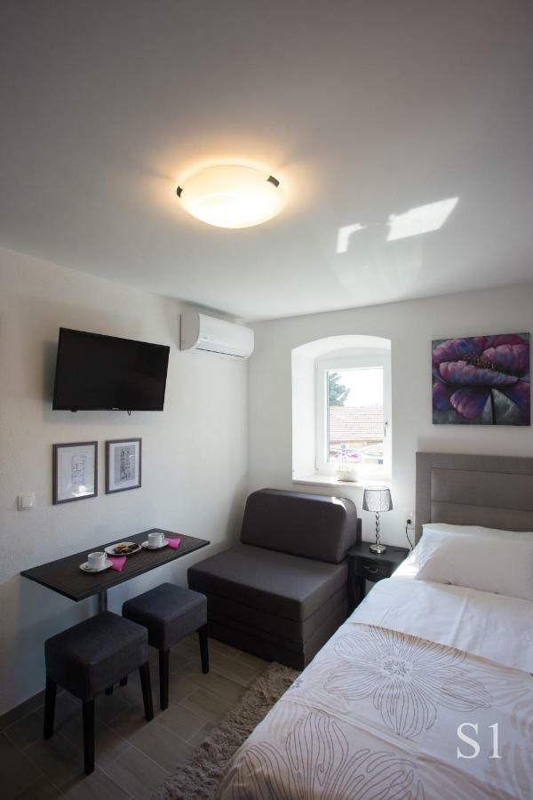 Morus Alba Apartment Split Exterior photo