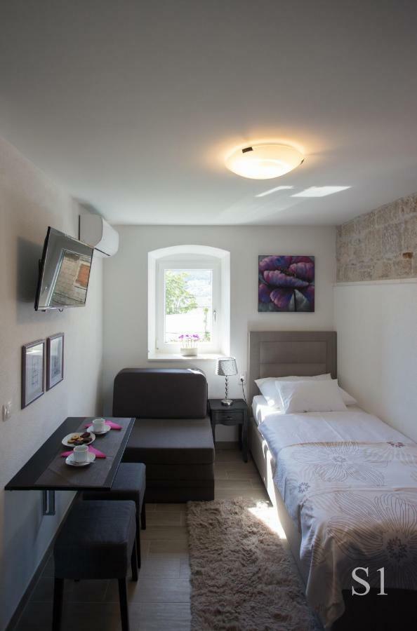 Morus Alba Apartment Split Exterior photo